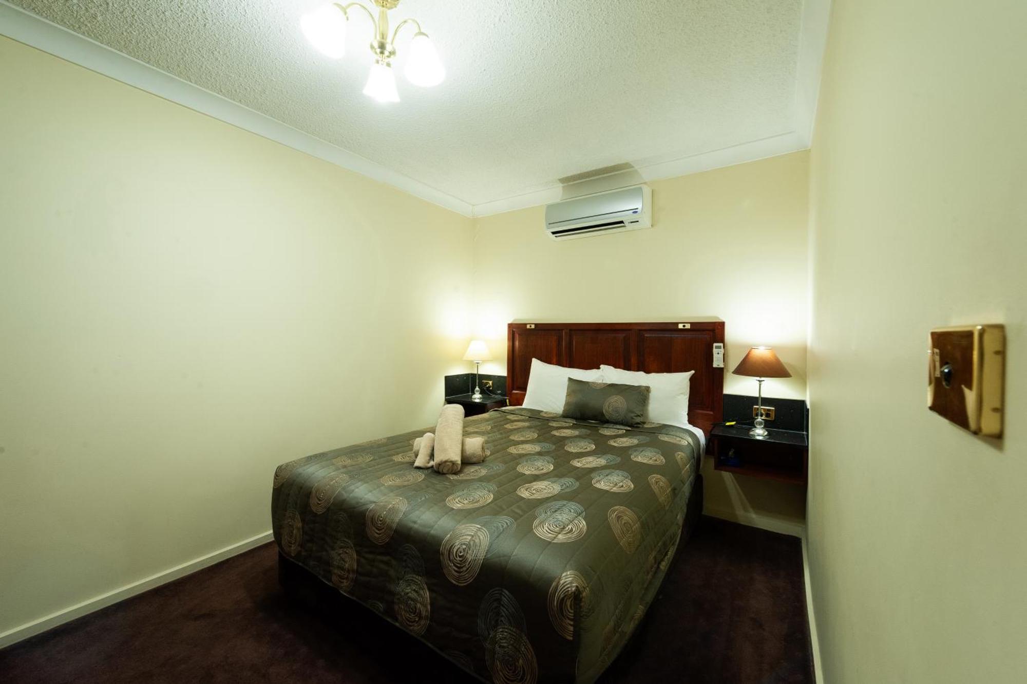 Albury Georgian Motel & Suites Exterior photo